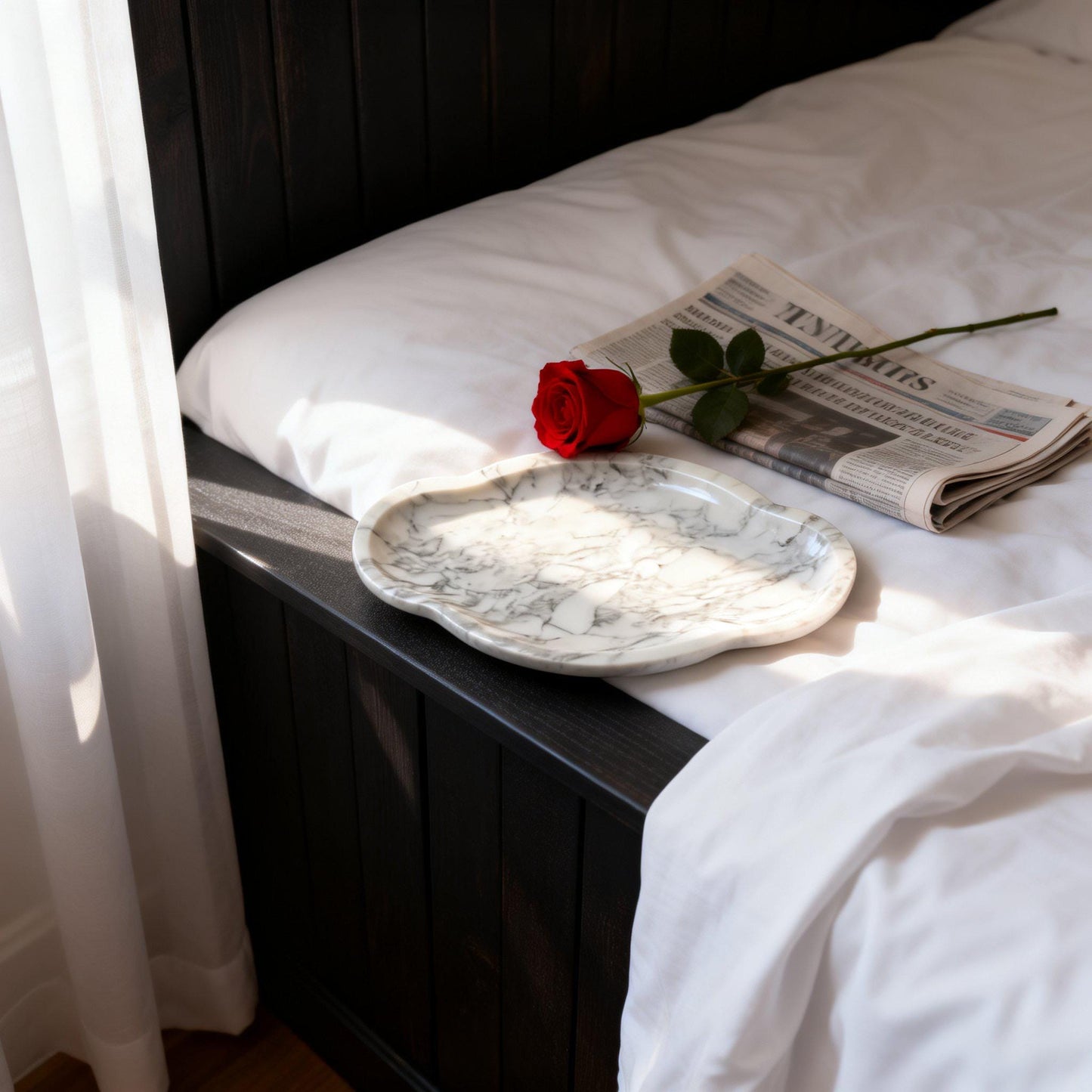 White Marble trays are used for bathroom and kitchen decoration, dressing table decoration, and for jewelry, perfume and small accessories